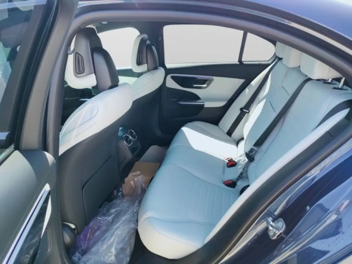 Mercedes-Benz Classe C nuova a Teramo (11)
