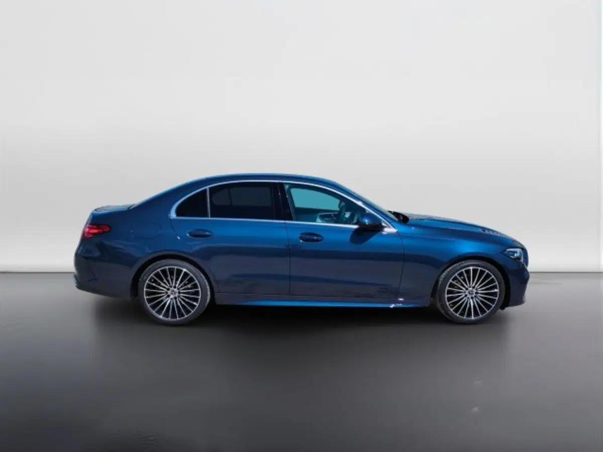 Mercedes-Benz Classe C nuova a Teramo (7)