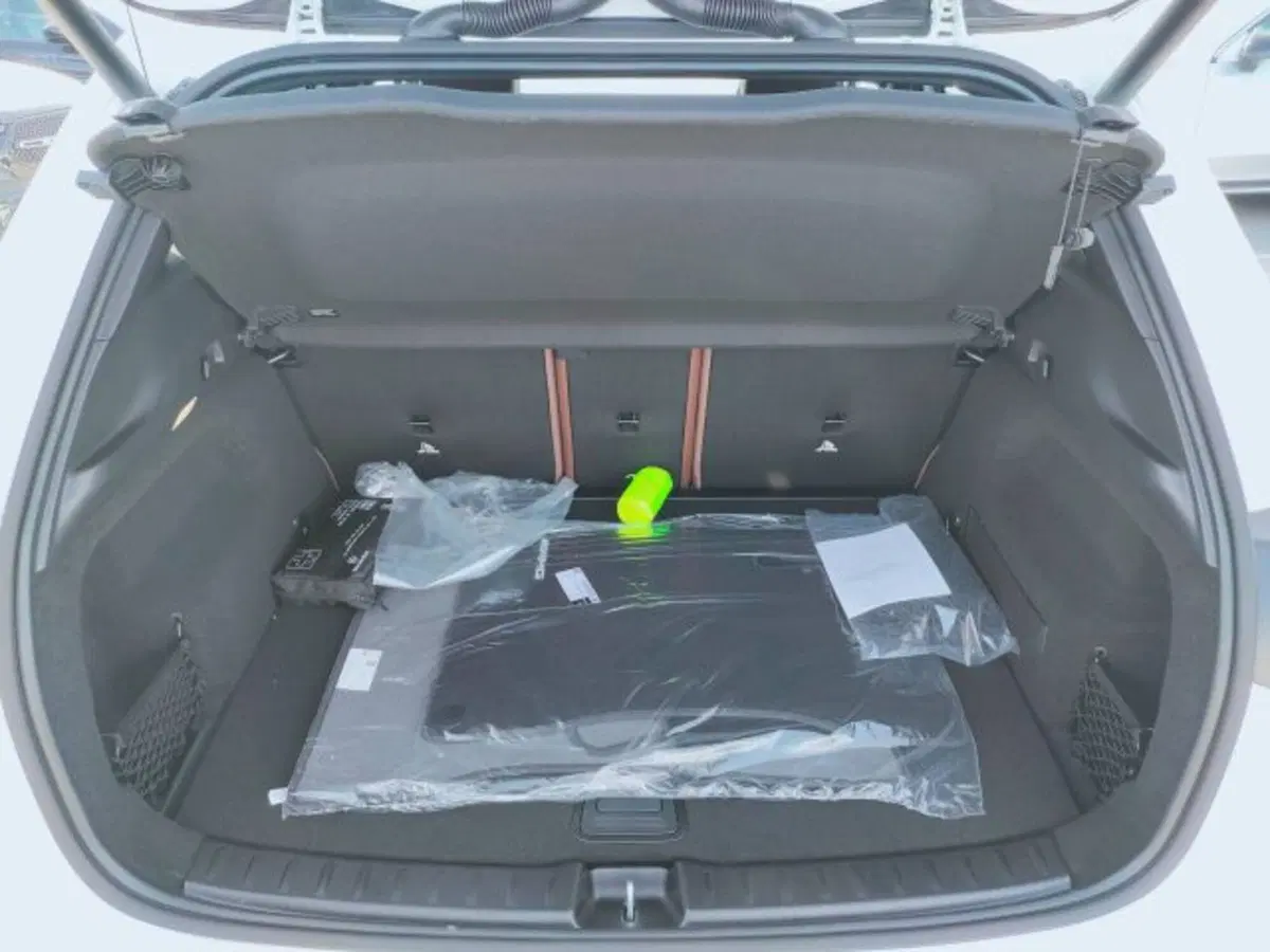 Mercedes-Benz GLA SUV nuova a Teramo (5)