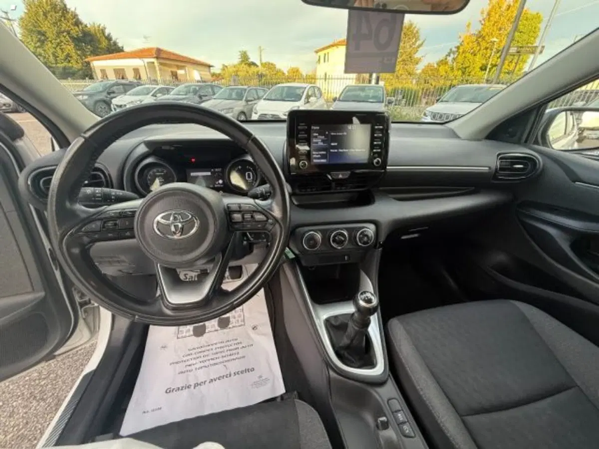 Toyota Yaris usata a Lucca (16)