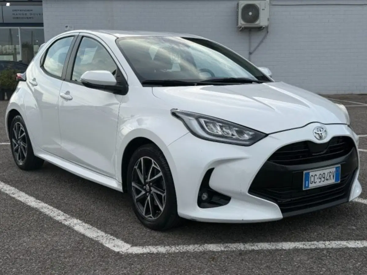Toyota Yaris usata a Lucca (3)