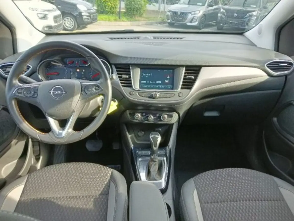Opel Crossland X usata a Brescia (11)