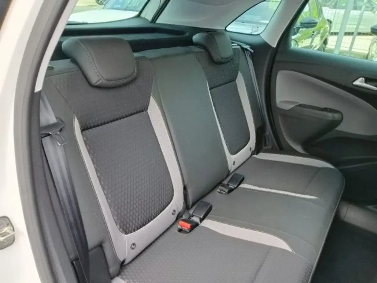 Opel Crossland X usata a Brescia (18)