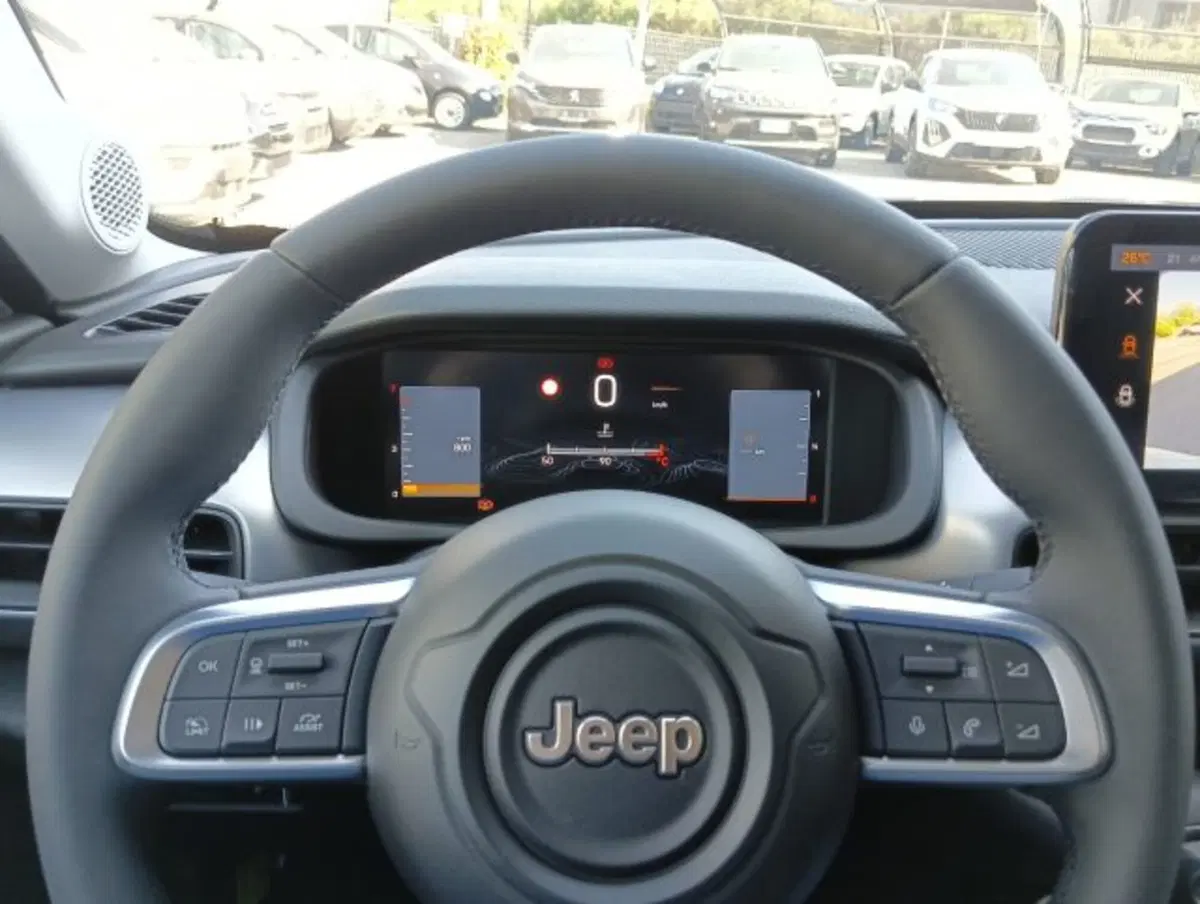 Jeep Avenger nuova a Brescia (8)