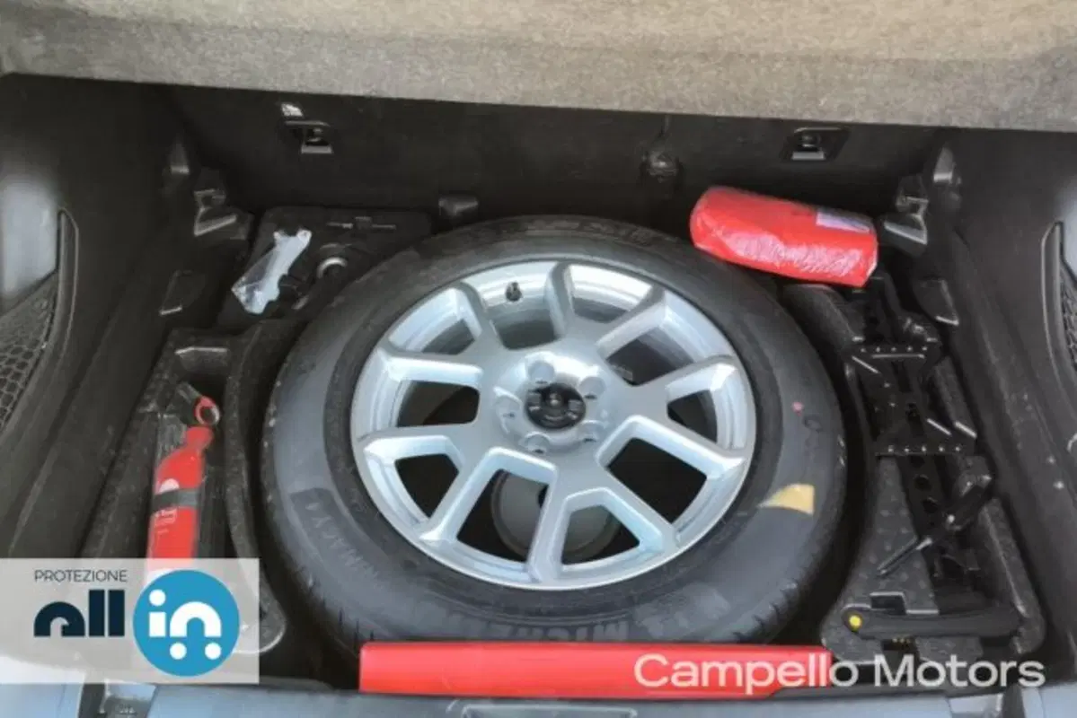 Jeep Renegade usata a Venezia (17)