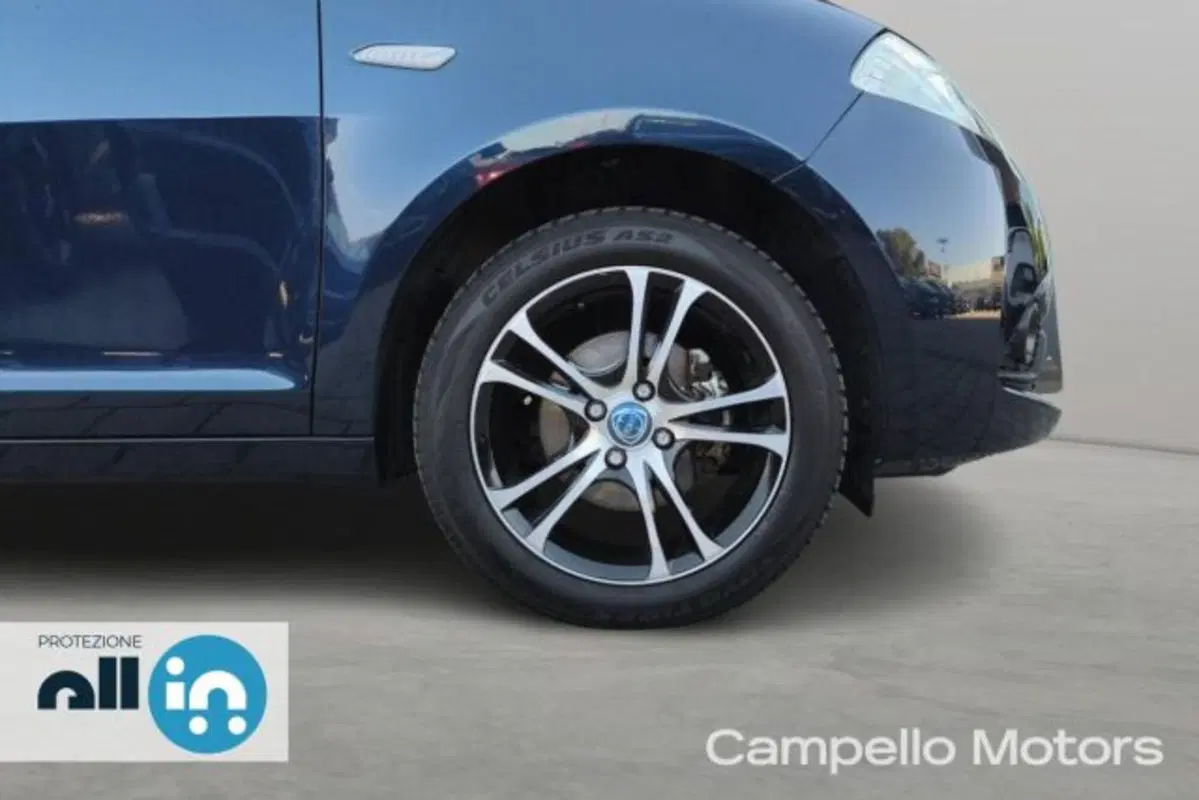 Lancia Ypsilon usata a Venezia (16)