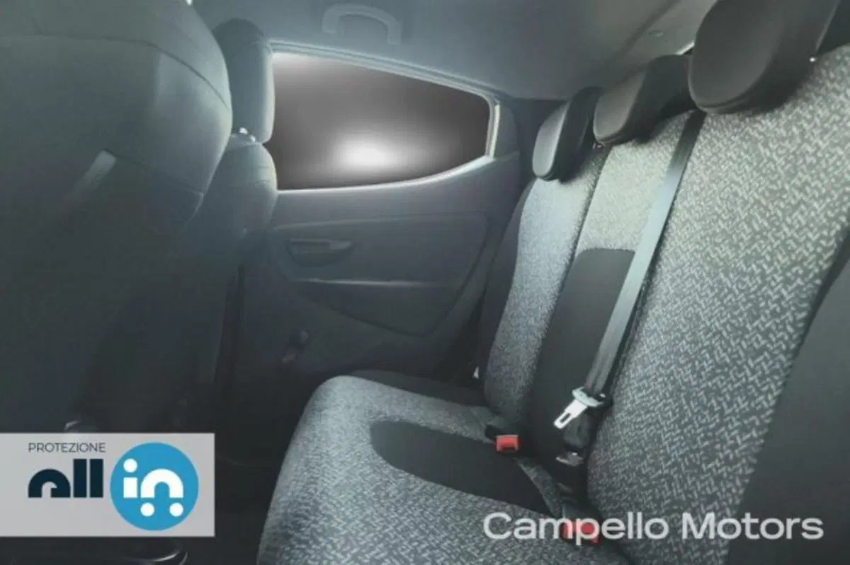 Lancia Ypsilon usata a Venezia (6)