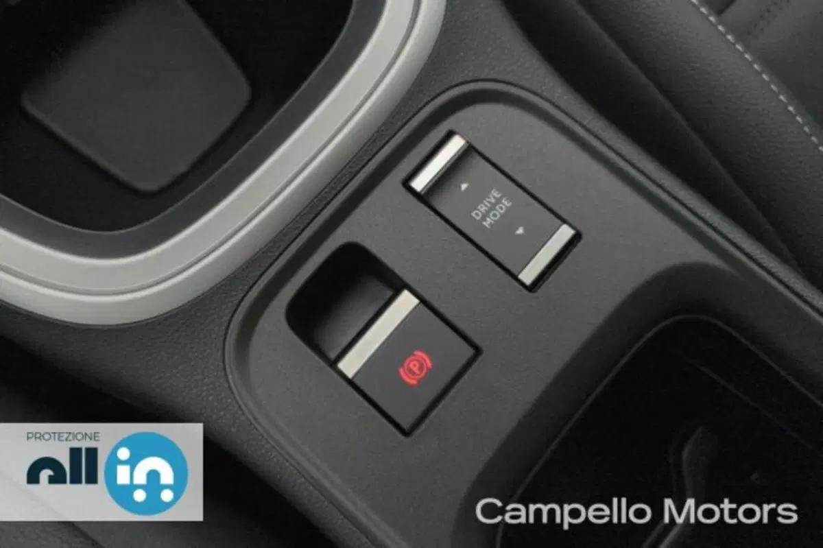 Jeep Avenger nuova a Venezia (15)