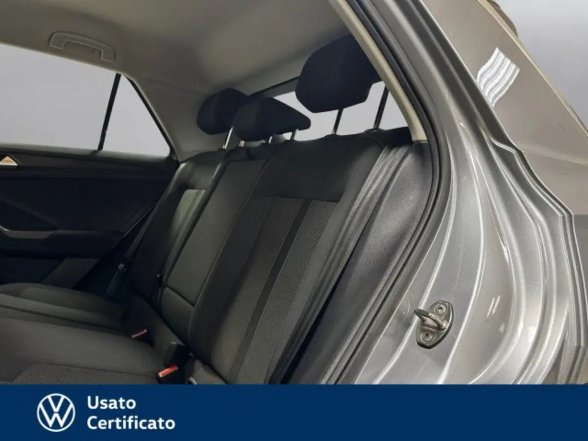 Volkswagen T-Roc usata a Vicenza (12)