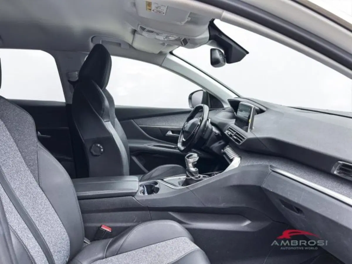 Peugeot 3008 usata a Perugia (12)
