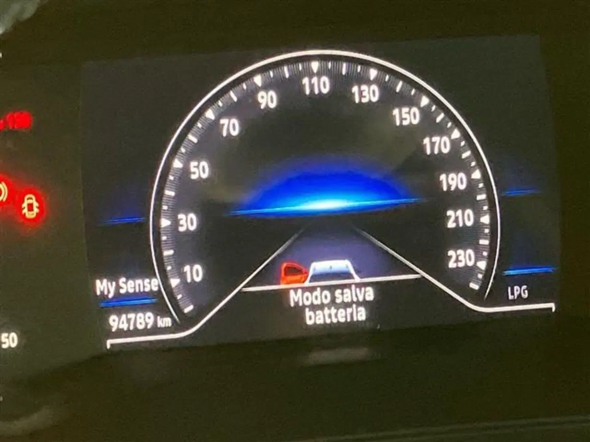 Renault Captur usata a Como (13)