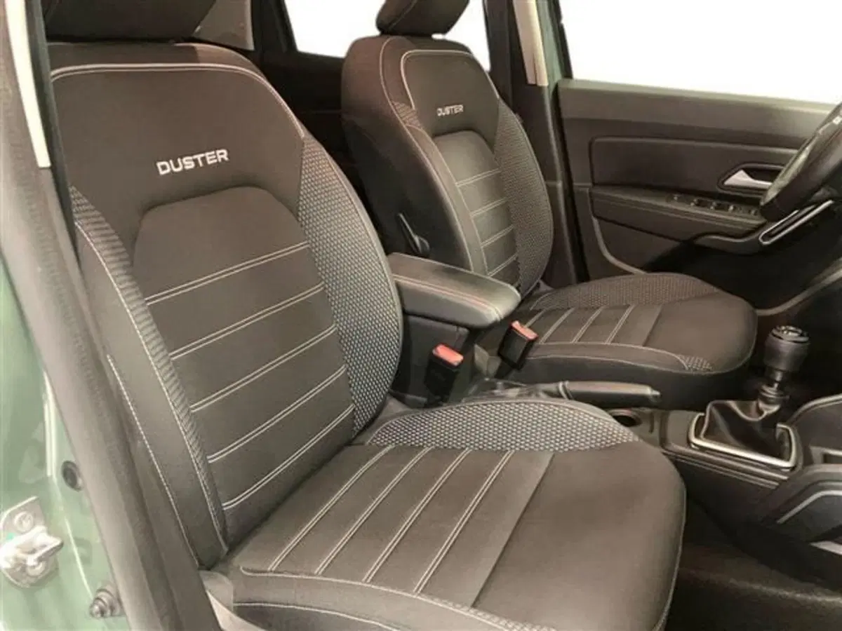 Dacia Duster usata a Como (11)