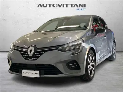 Renault Clio 1.0 tce Techno 90cv del 2023 usata a Como