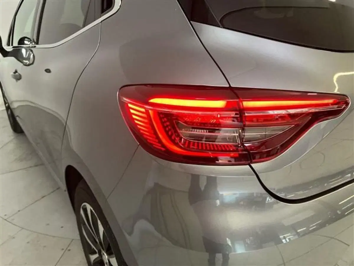Renault Clio usata a Como (8)
