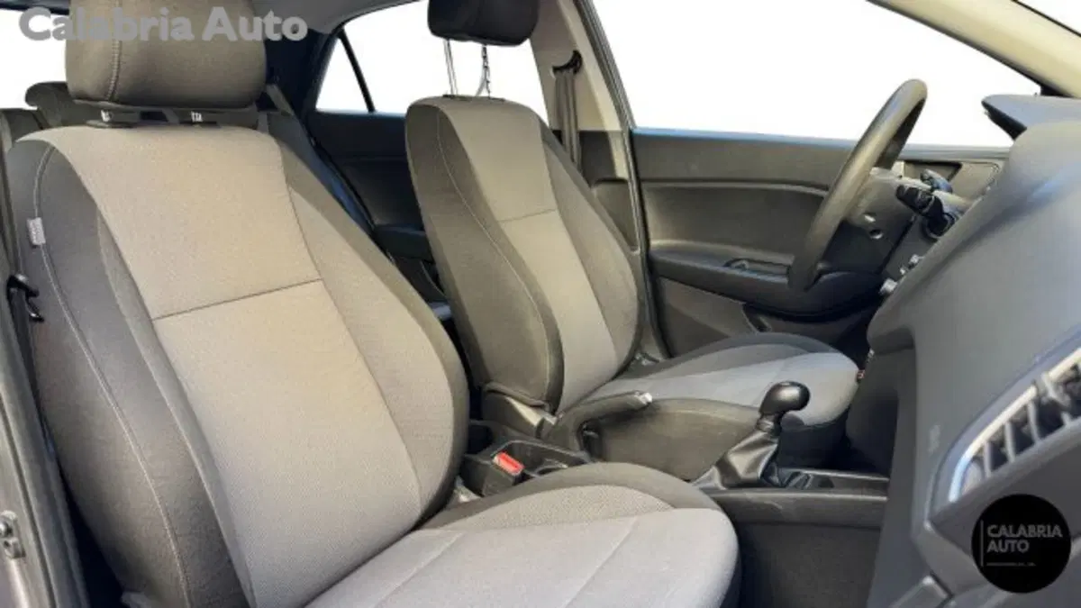 Hyundai i20 usata a Reggio Calabria (11)