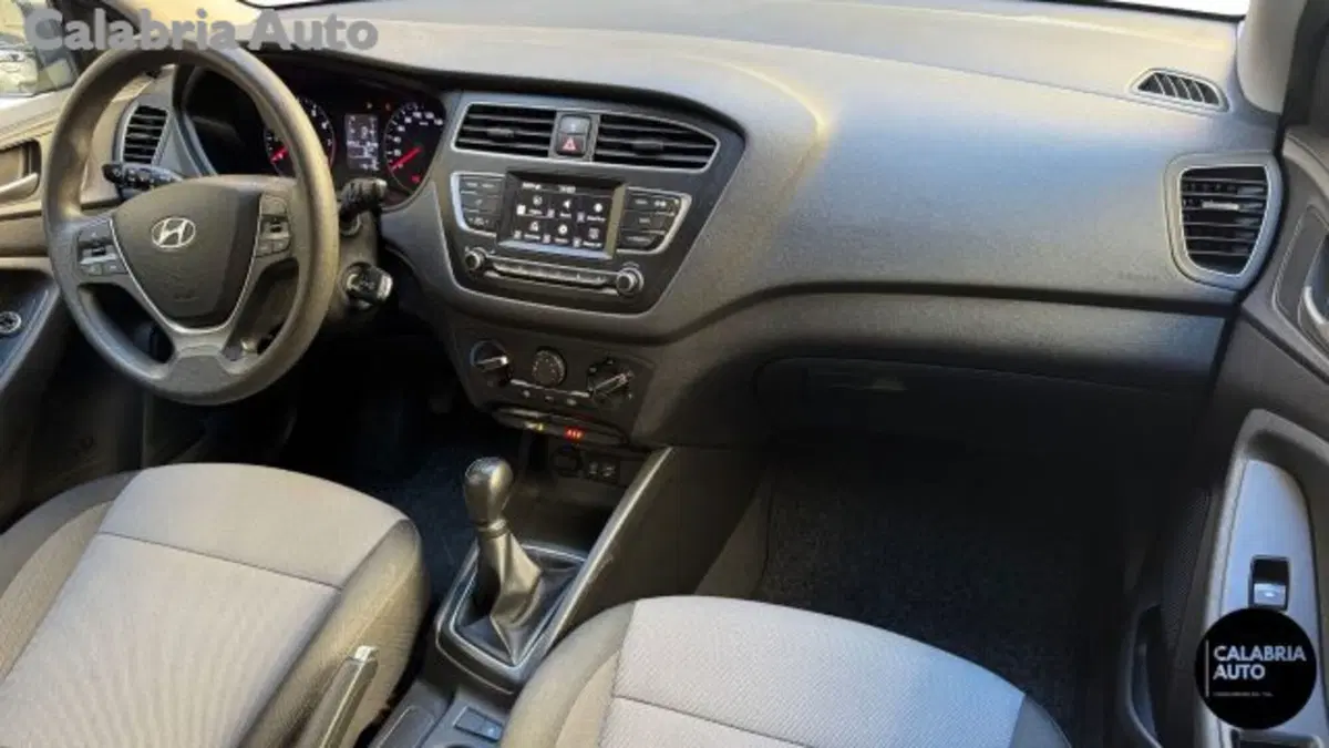 Hyundai i20 usata a Reggio Calabria (9)