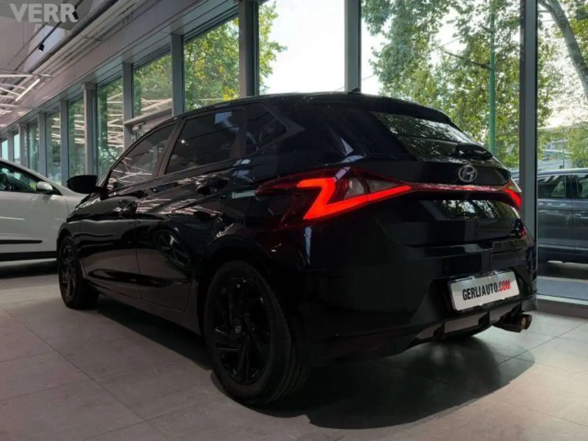 Hyundai i20 usata a Milano (4)