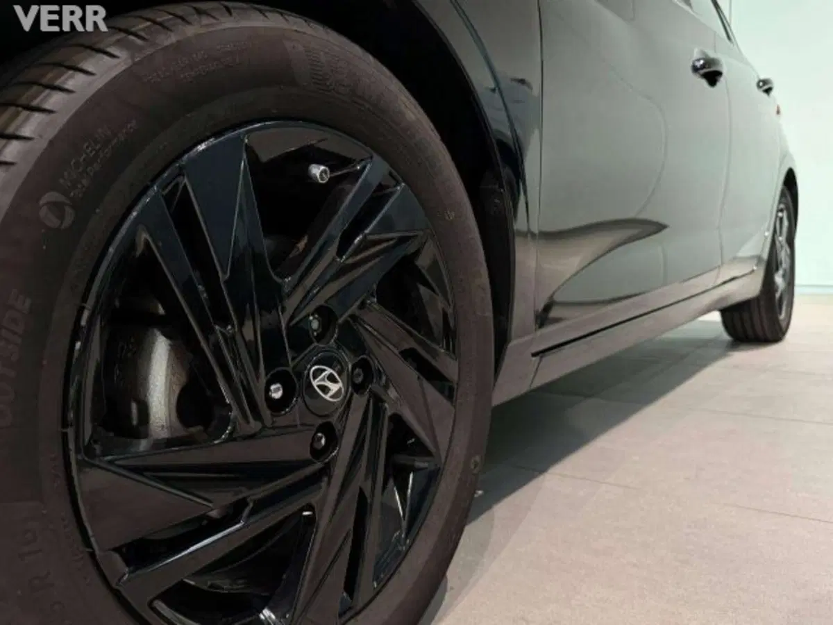 Hyundai i20 usata a Milano (7)