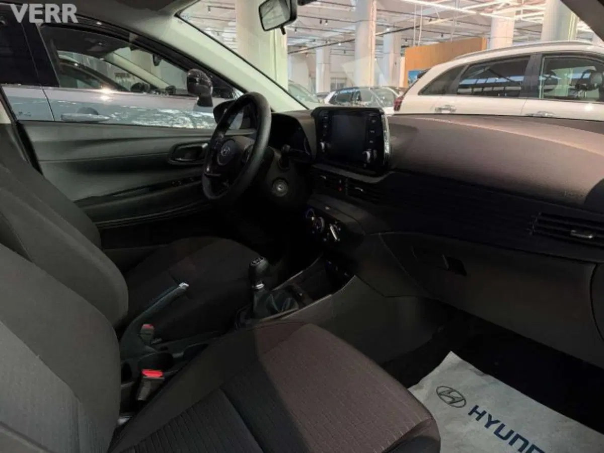 Hyundai i20 usata a Milano (8)