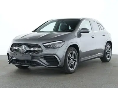 Mercedes-Benz GLA SUV 180 AMG Line Premium auto del 2025 usata a Magenta