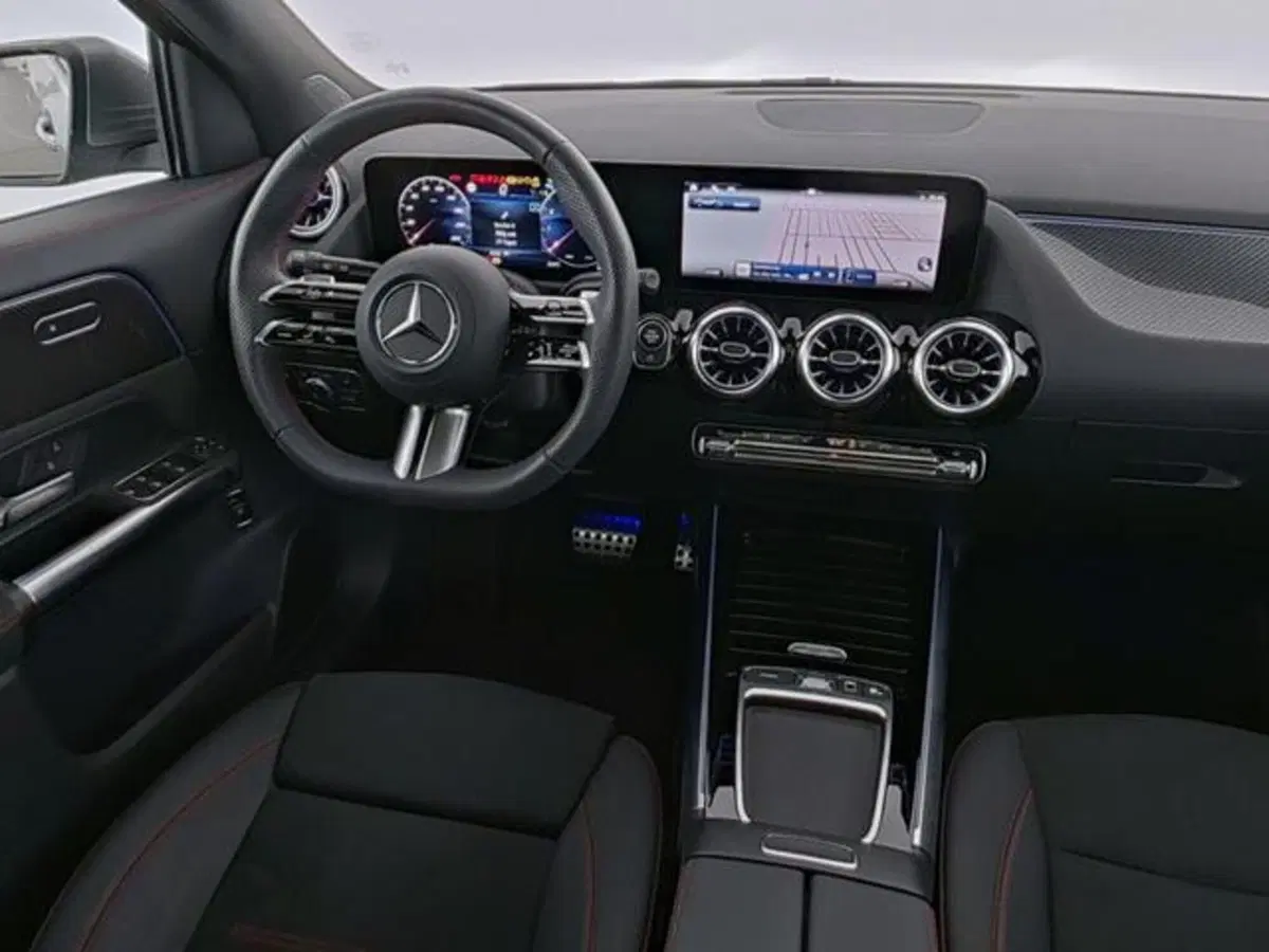 Mercedes-Benz GLA SUV usata a Milano (5)