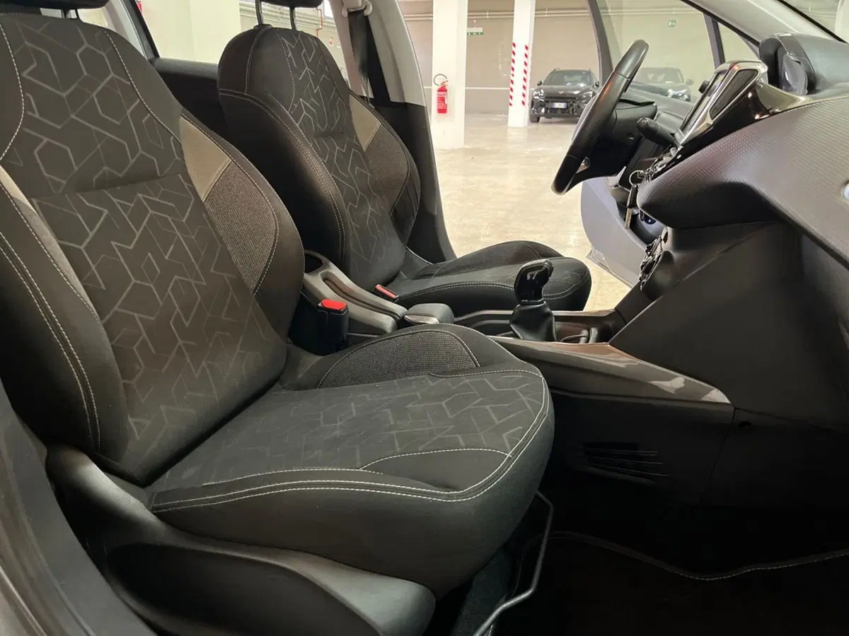 Peugeot 2008 usata a Arezzo (10)