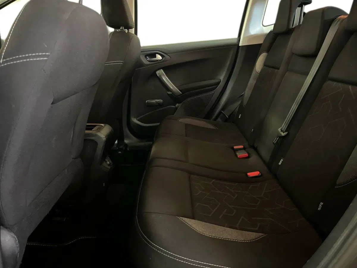 Peugeot 2008 usata a Arezzo (11)