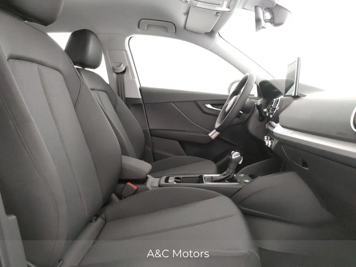 Audi Q2 nuova a Napoli (10)