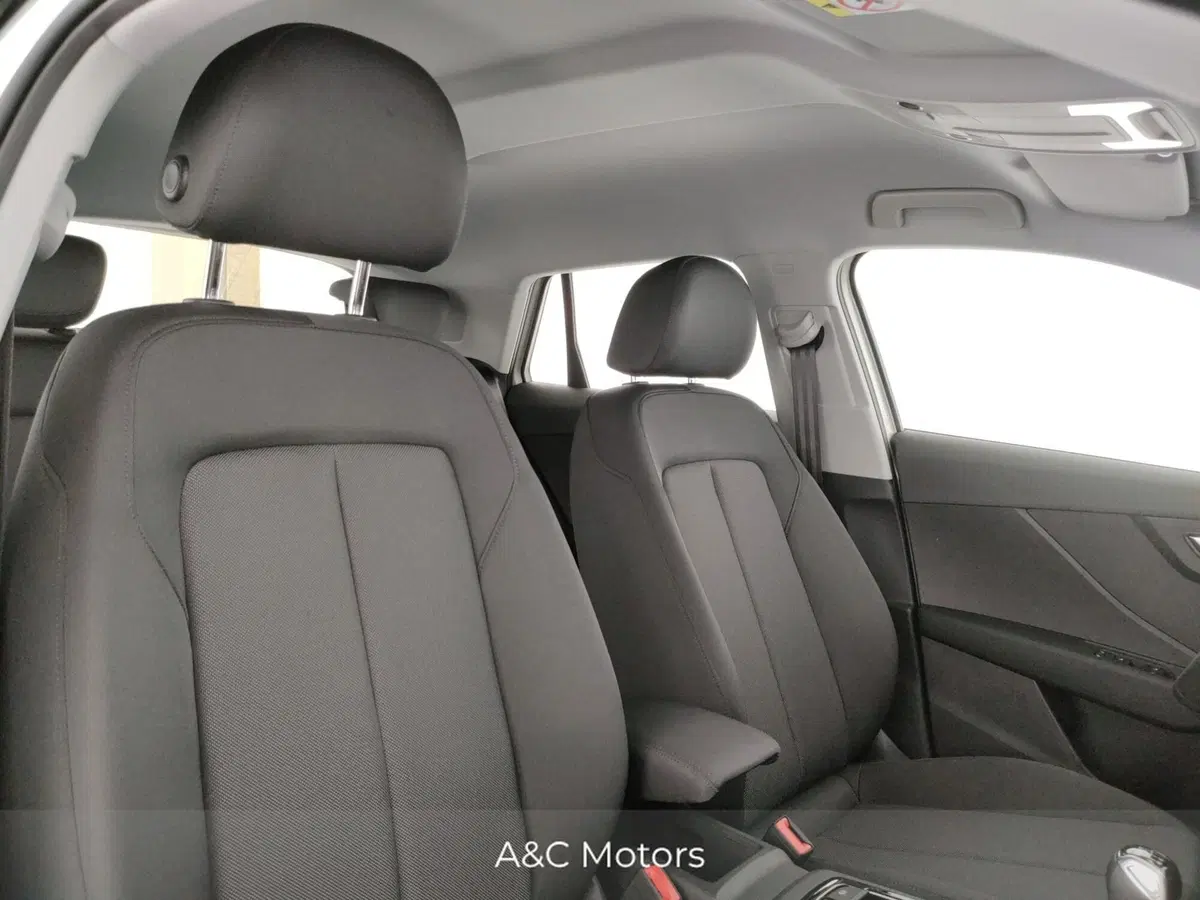 Audi Q2 nuova a Napoli (13)