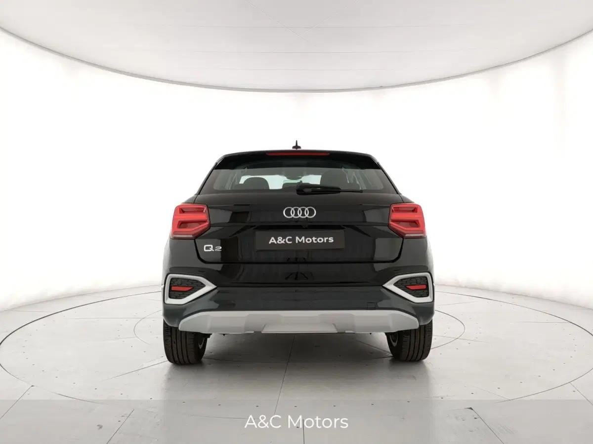 Audi Q2 nuova a Napoli (4)