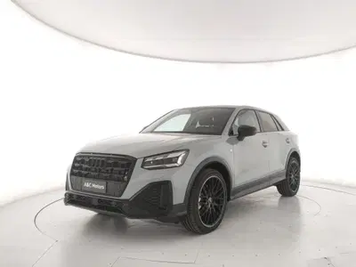 Audi Q2 35 2.0 tdi Identity Black s-tronic nuova a Nola