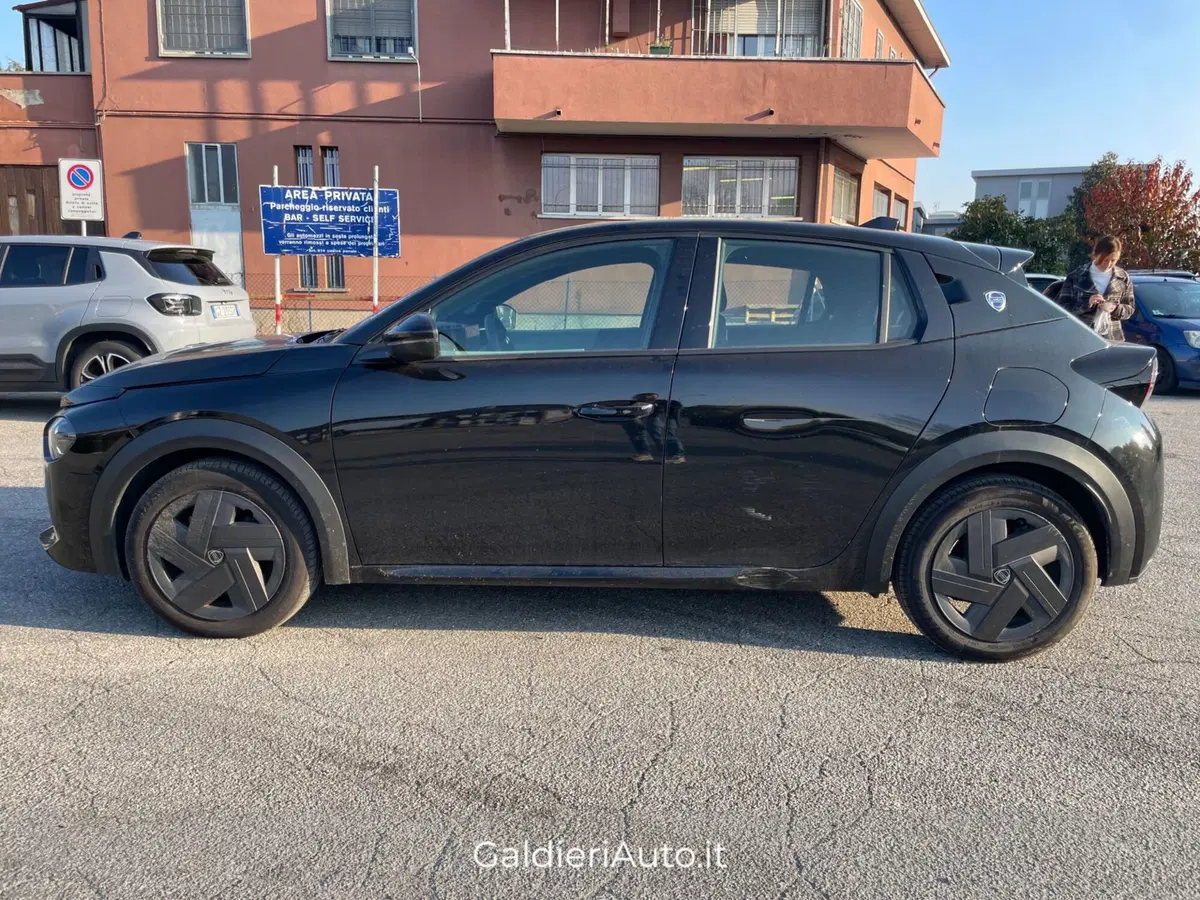 Lancia Ypsilon usata a Salerno (12)