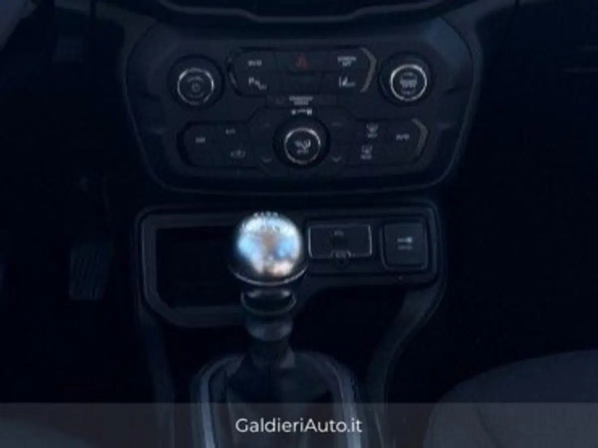 Jeep Renegade usata a Salerno (17)