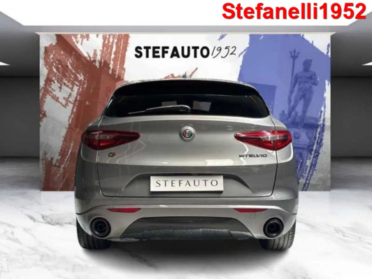 Alfa Romeo Stelvio usata a Bologna (6)