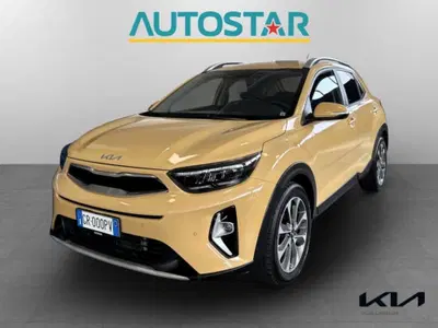 Kia Stonic 1.0 T-GDi 120 CV MHEV DCT Style del 2023 usata a Piacenza