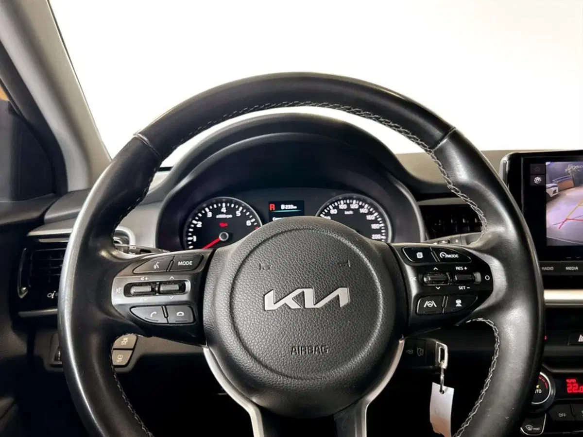 Kia Stonic usata a Piacenza (12)