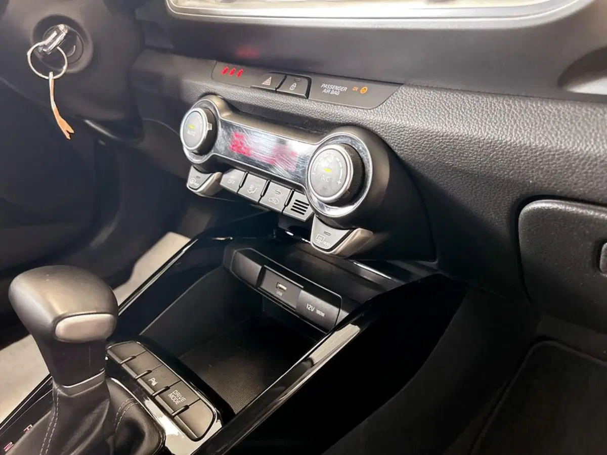 Kia Stonic usata a Piacenza (13)