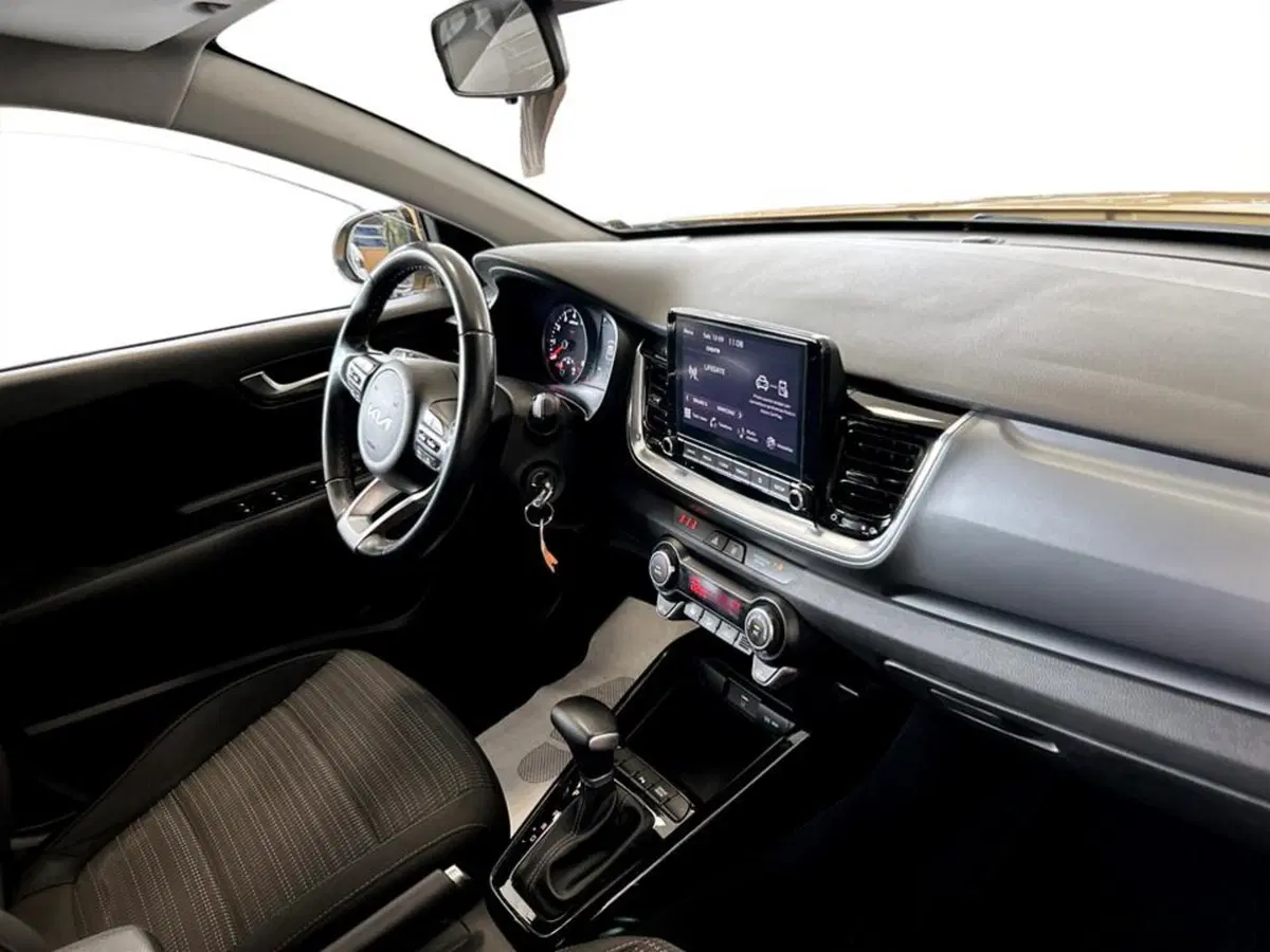 Kia Stonic usata a Piacenza (14)