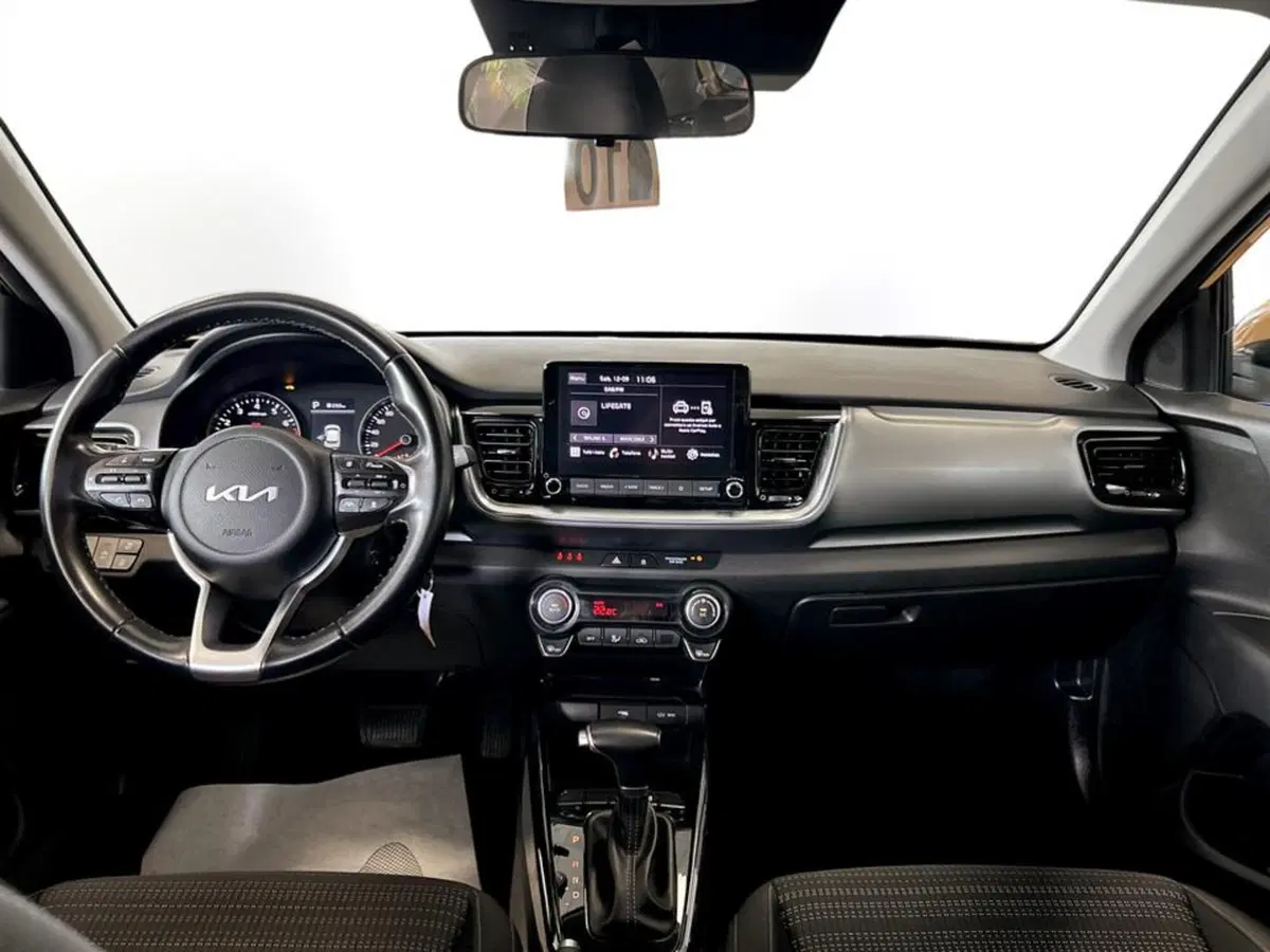 Kia Stonic usata a Piacenza (8)