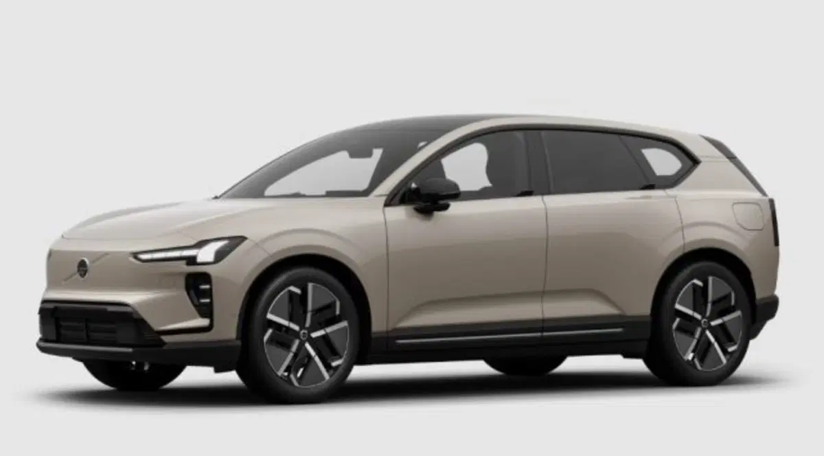 Volvo EX60 nuova a Udine (2)