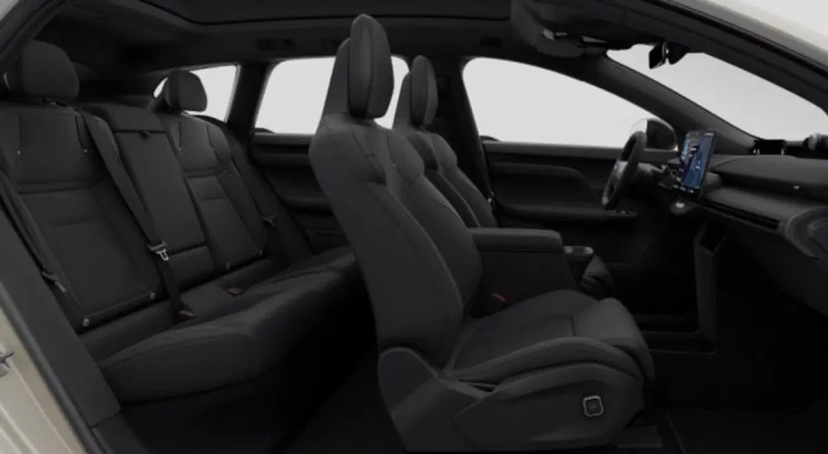 Volvo EX60 nuova a Udine (5)