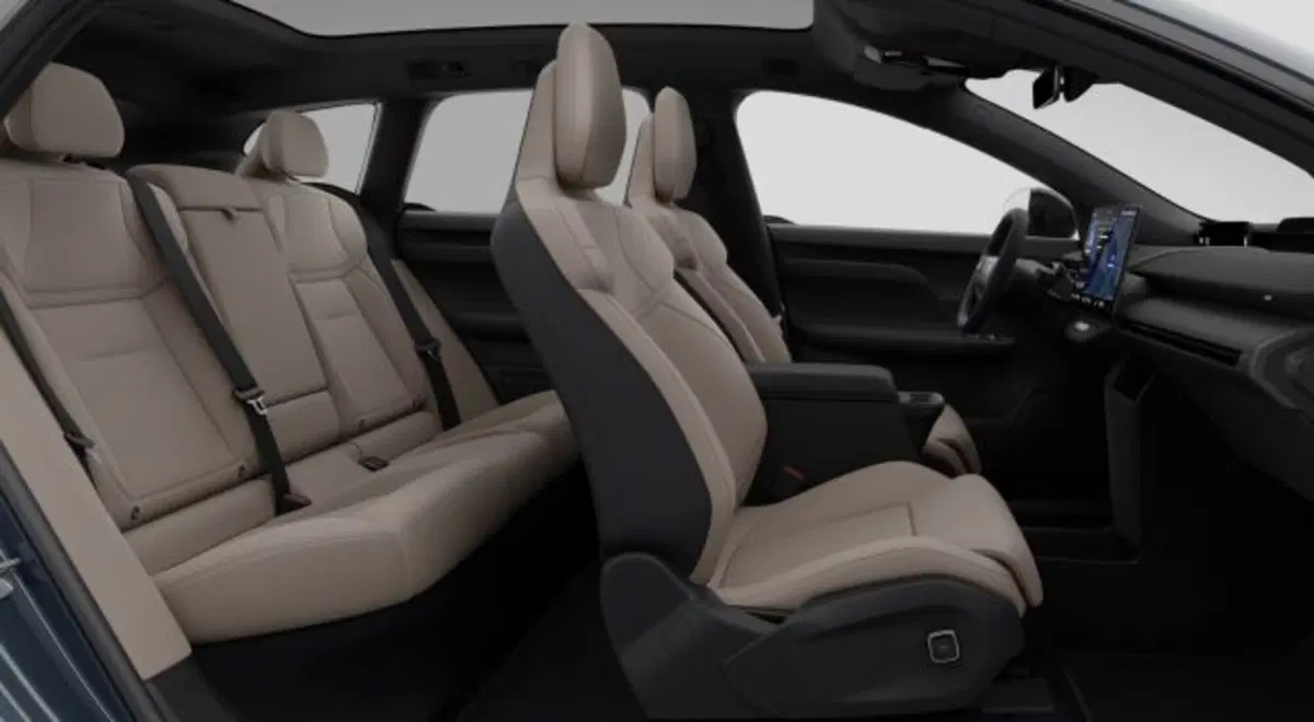 Volvo EX60 nuova a Udine (5)