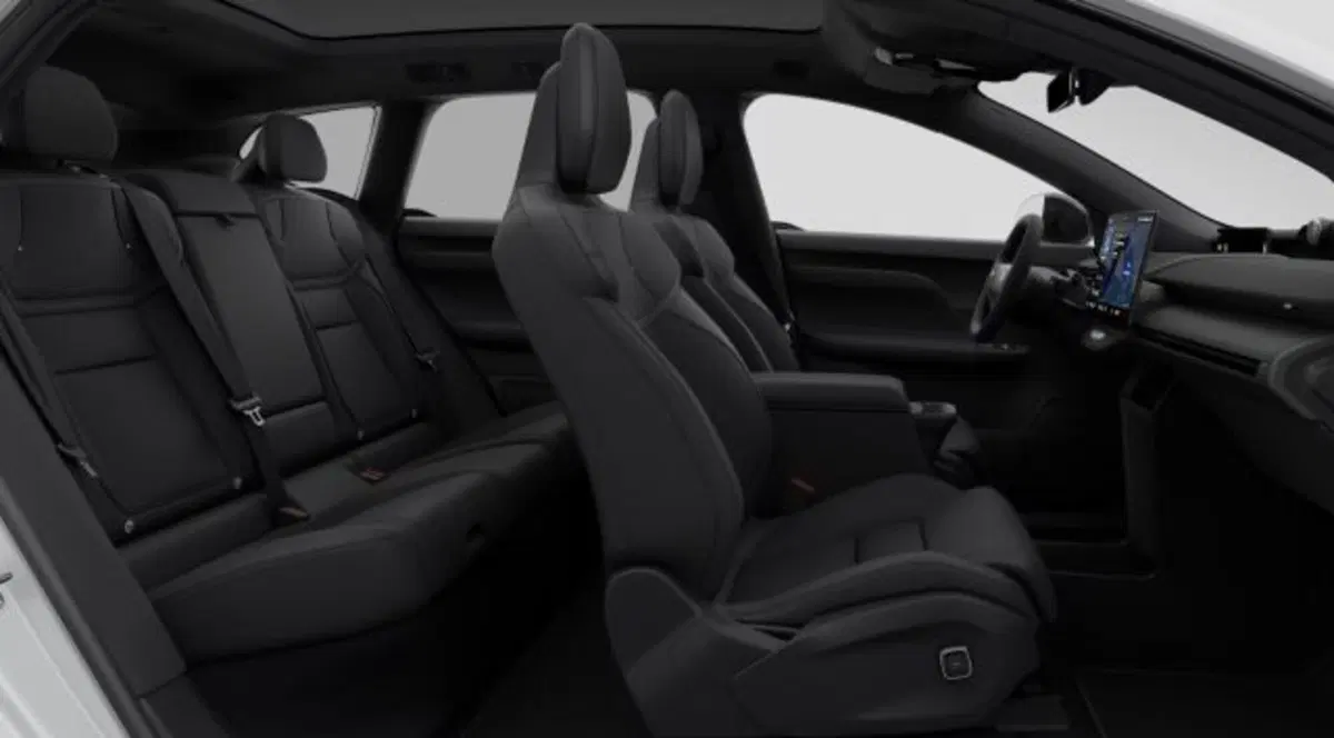 Volvo EX60 nuova a Udine (5)