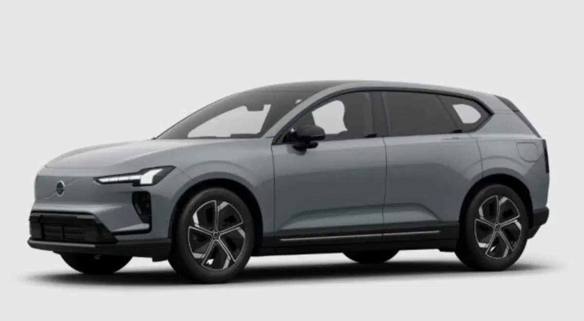Volvo EX60 nuova a Udine (2)