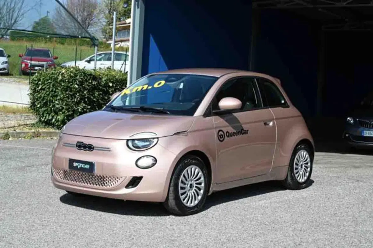 Fiat 500e nuova a Torino