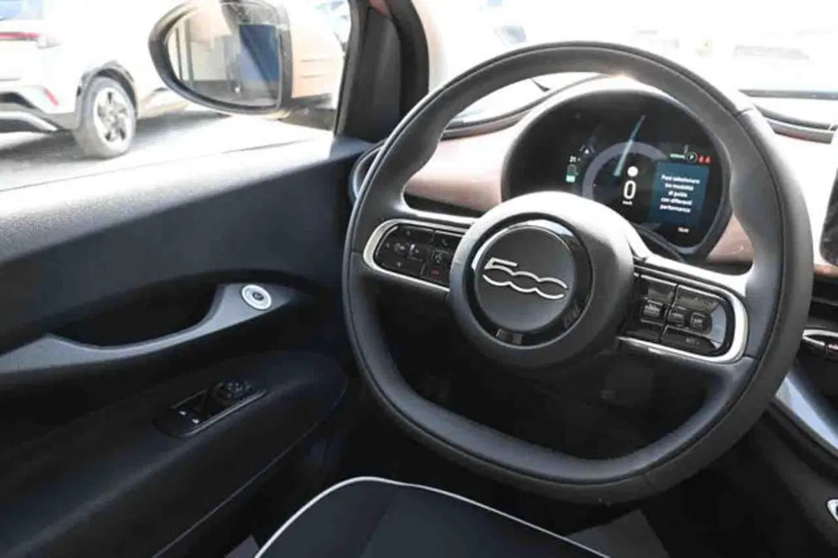 Fiat 500e nuova a Torino (15)