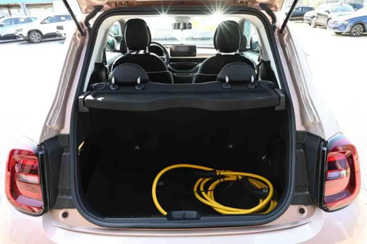 Fiat 500e nuova a Torino (5)