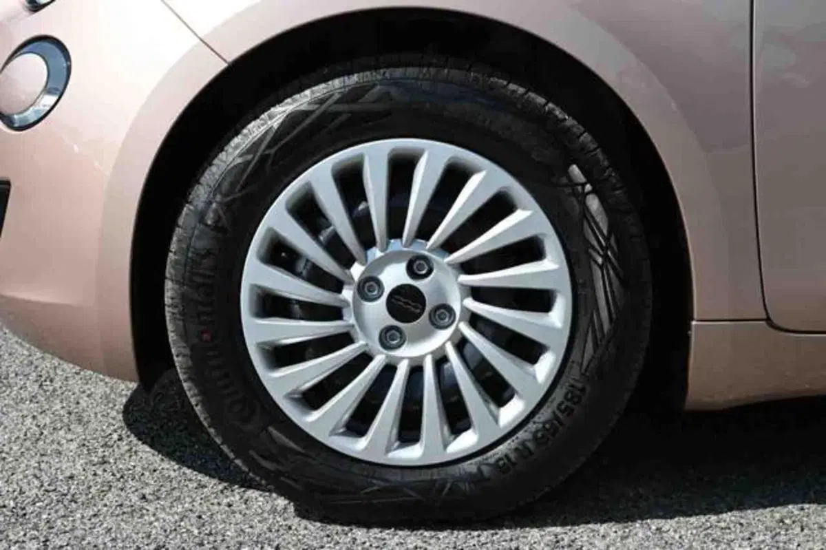 Fiat 500e nuova a Torino (6)