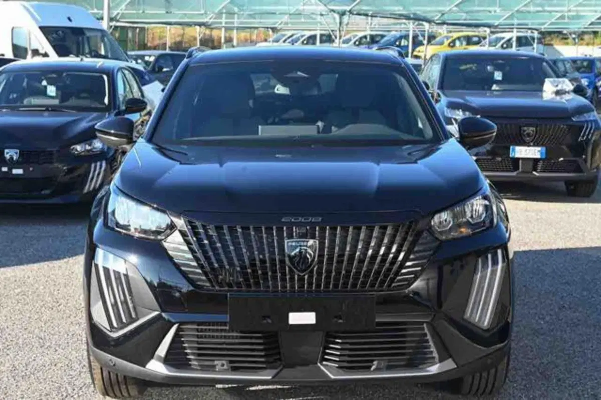 Peugeot 2008 nuova a Torino (16)