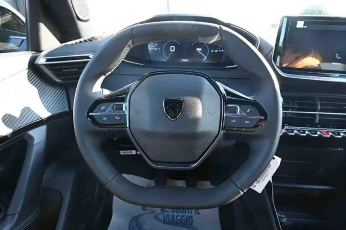 Peugeot 2008 nuova a Torino (20)